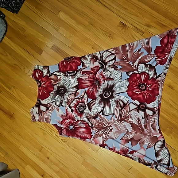 Lbisse flowered tunic tank - Picture 2 of 5